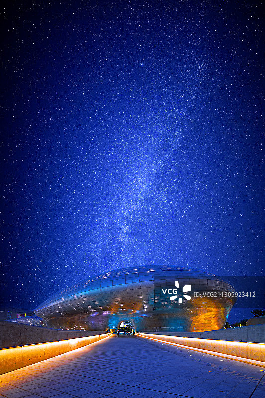 星空下的DDP图片素材