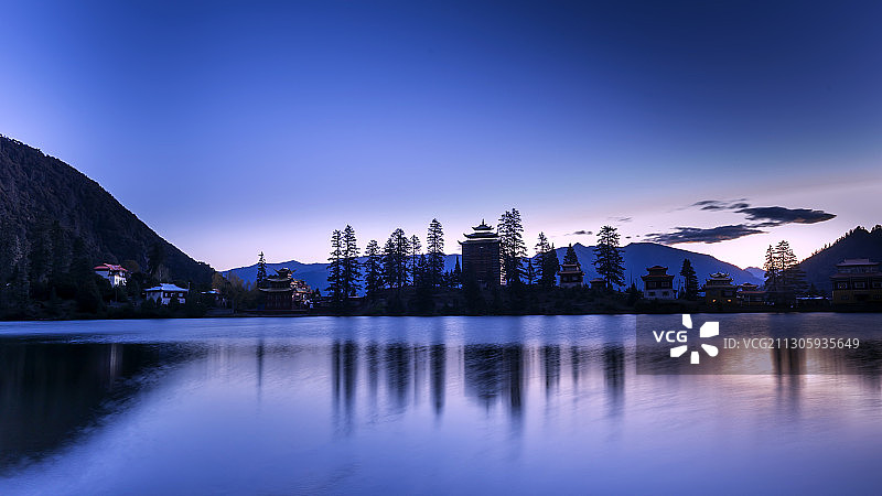 美丽的措卡湖图片素材