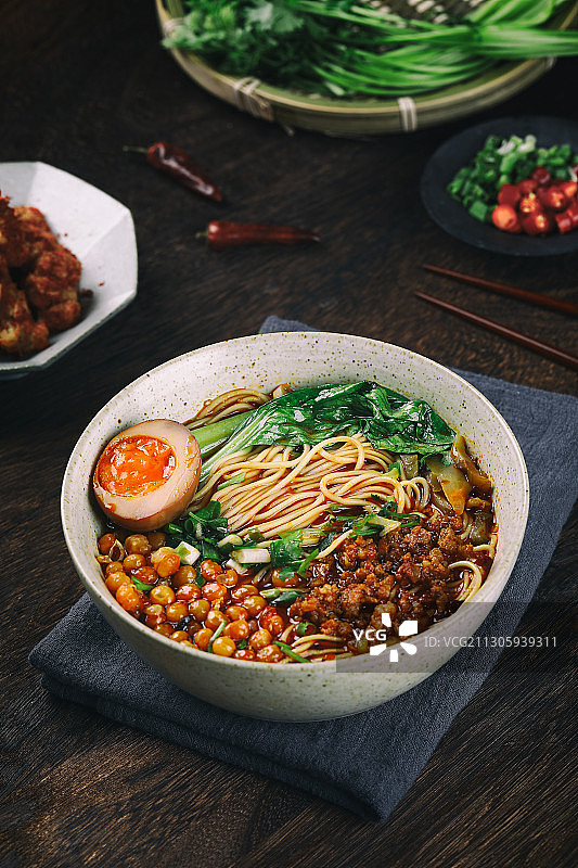 豌杂小面图片素材