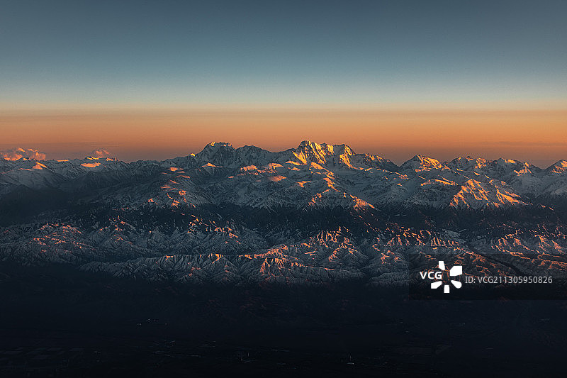 博格达峰图片素材