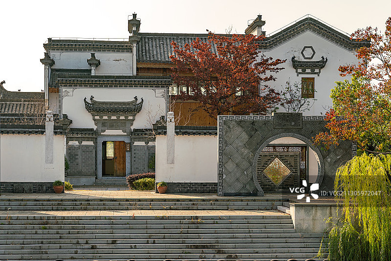 芜湖鸠兹古镇盛秋光影图片素材