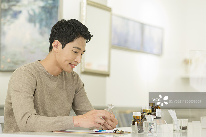 香水制作课程，DIY概念061图片素材