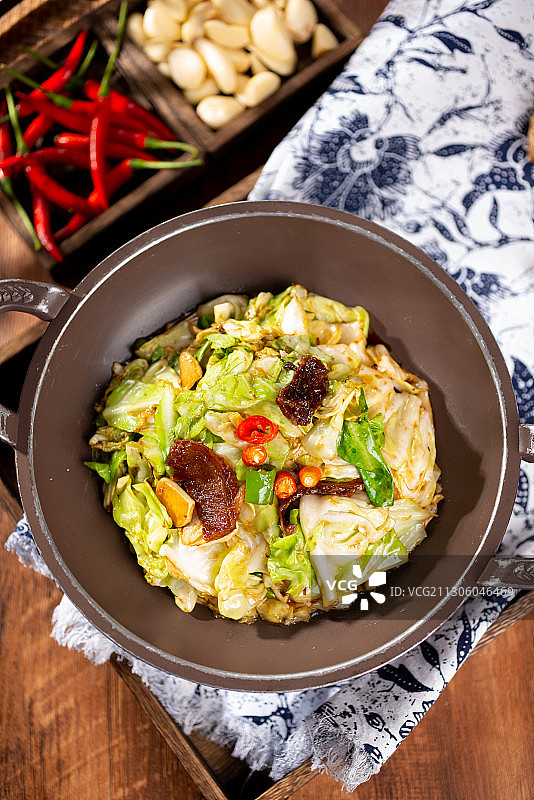 干锅手撕包菜图片素材