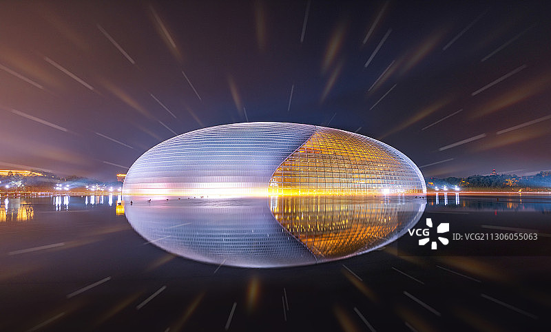 北京都市风光国家大剧院建筑聚焦光效光线图片素材