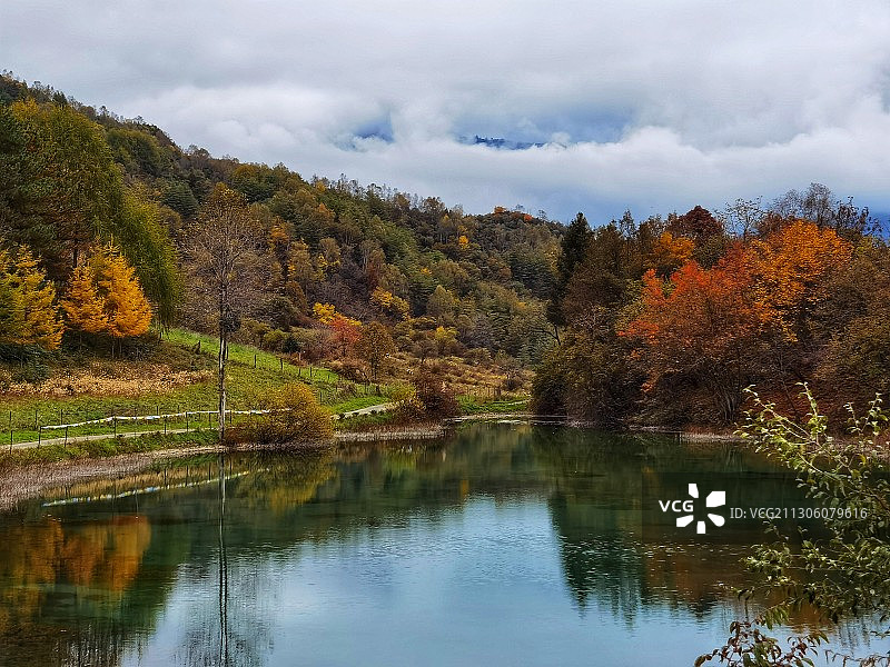 宝兴硗碛藏寨图片素材