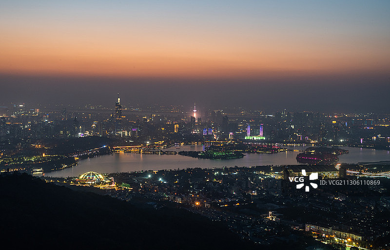 头陀岭夜色图片素材