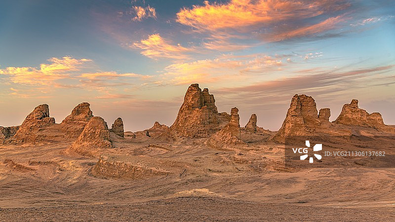 情迷俄博梁图片素材