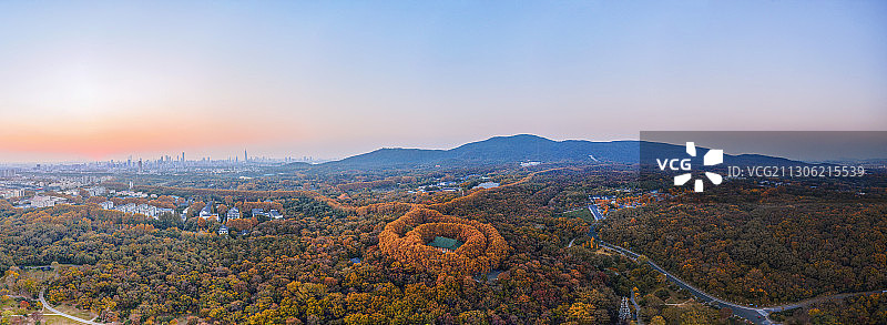 美龄宫——深秋项链图片素材