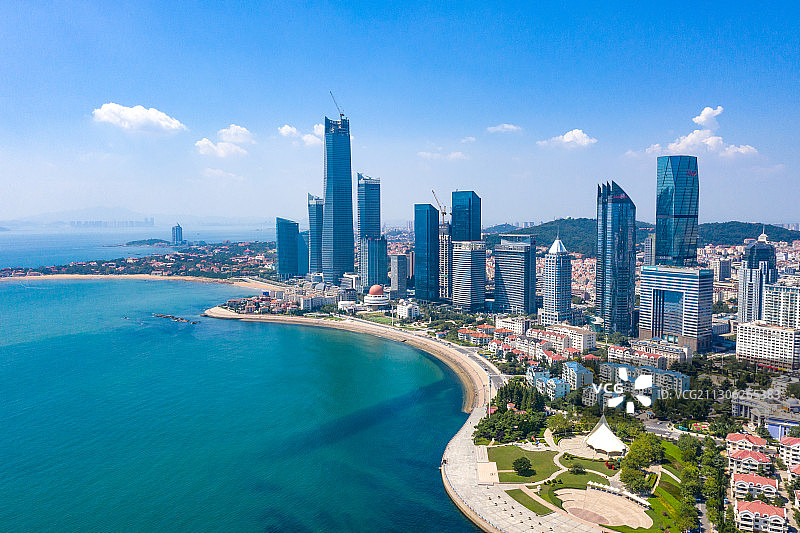 航拍青岛城市天际线图片素材