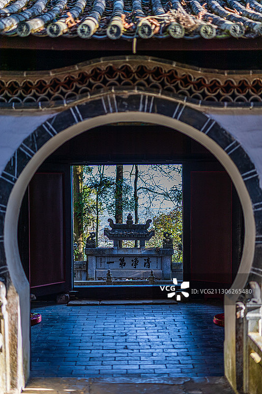 云南省玉溪市通海秀山风光图片素材