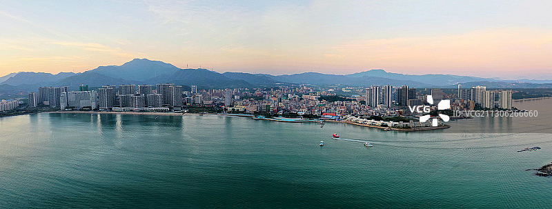 广东省惠州市大亚湾霞涌街道东能银滩航拍全景图片素材