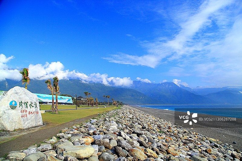 台湾花莲七星潭海滩图片素材