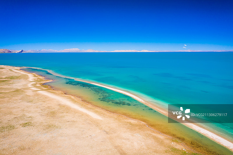 西藏那曲申扎县色林错自然风光航拍图片素材