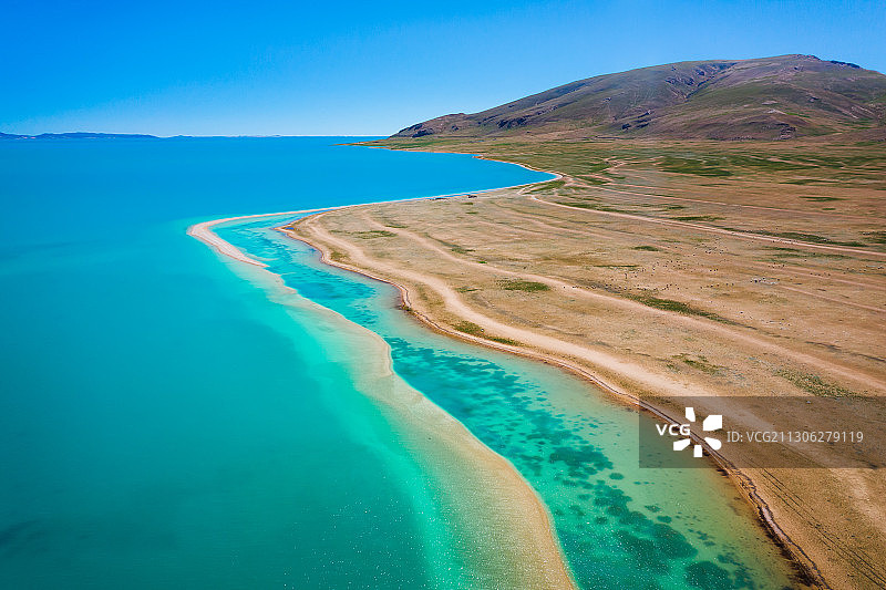 西藏那曲申扎县色林错自然风光航拍图片素材