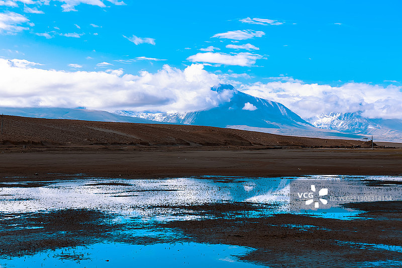 卓木拉日雪山图片素材