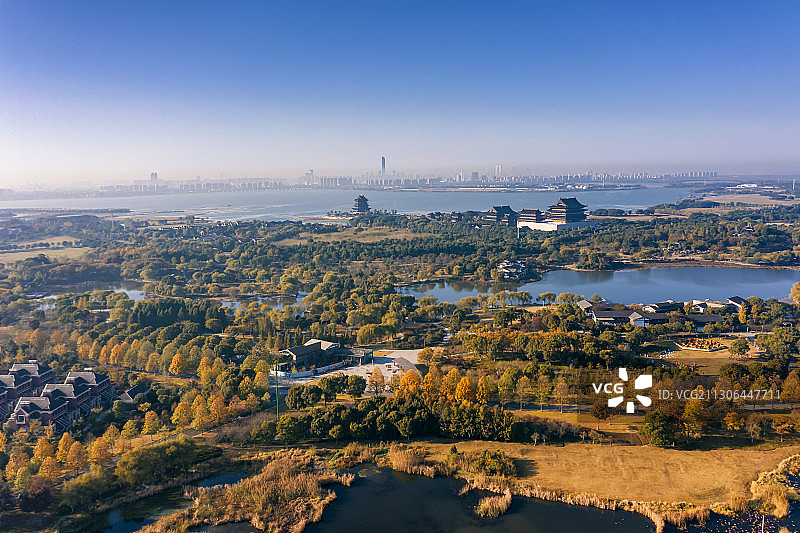 苏州园区阳澄湖半岛的秋天清晨图片素材