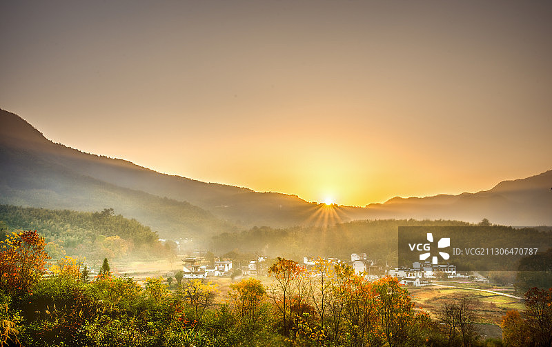 塔川日出图片素材