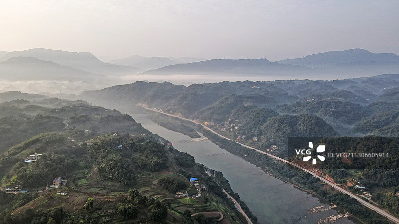 贵州遵义：赤水河畔美如画图片素材