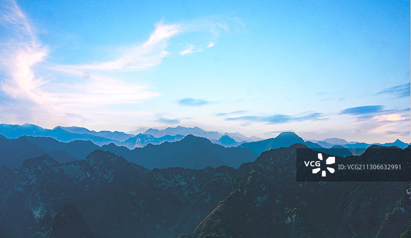 崇山峻岭图片素材