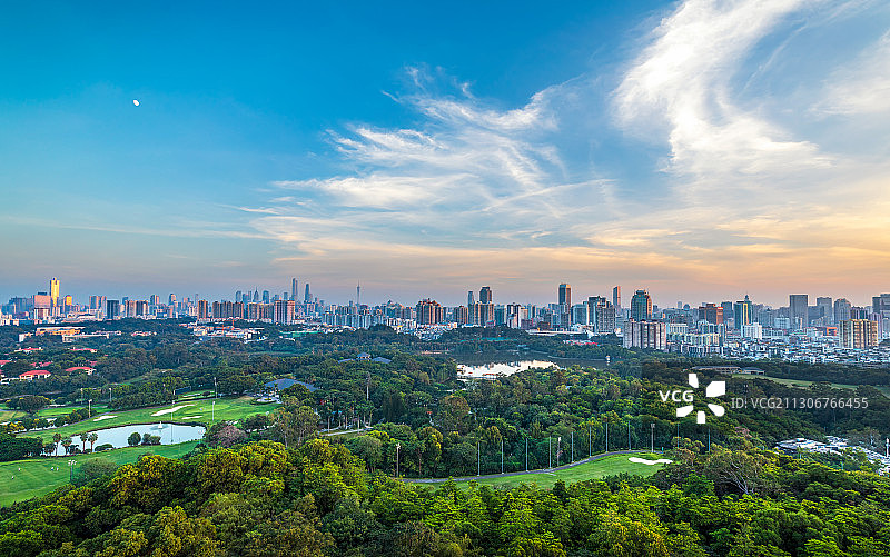 全景广州城市天际线建筑绿色公园城市生活图片素材