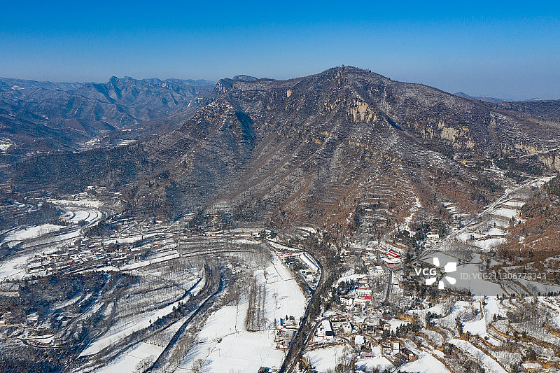 雪后浮戏山环翠峪图片素材