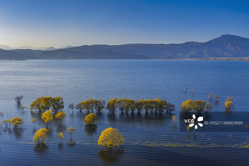 秋色丽江图片素材