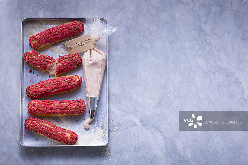 大黄泡芙图片素材