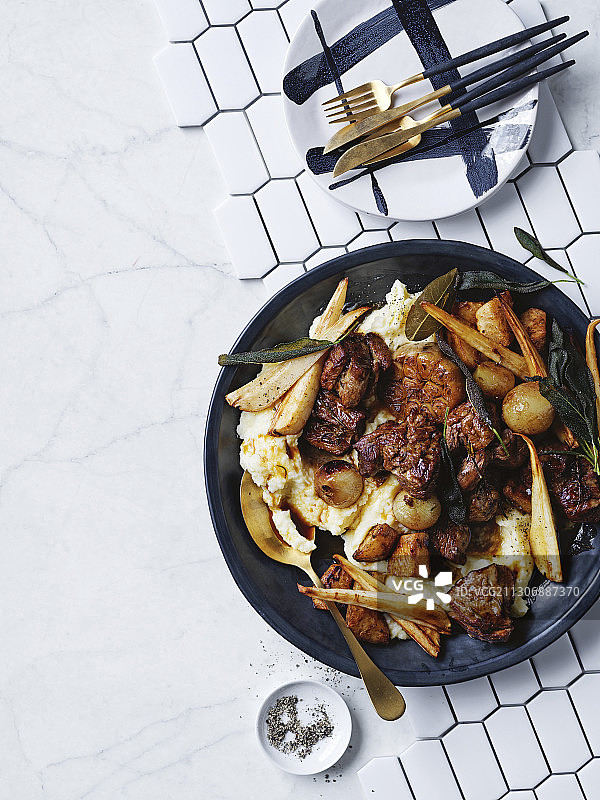 醉羔羊砂锅图片素材