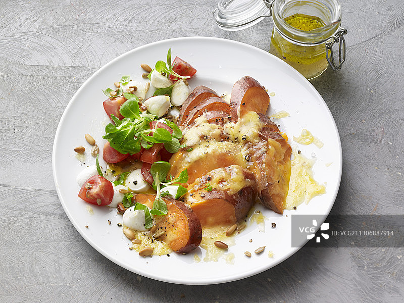 红薯奶酪番茄沙拉图片素材