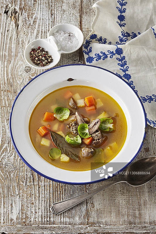 蔬菜兔肉汤图片素材