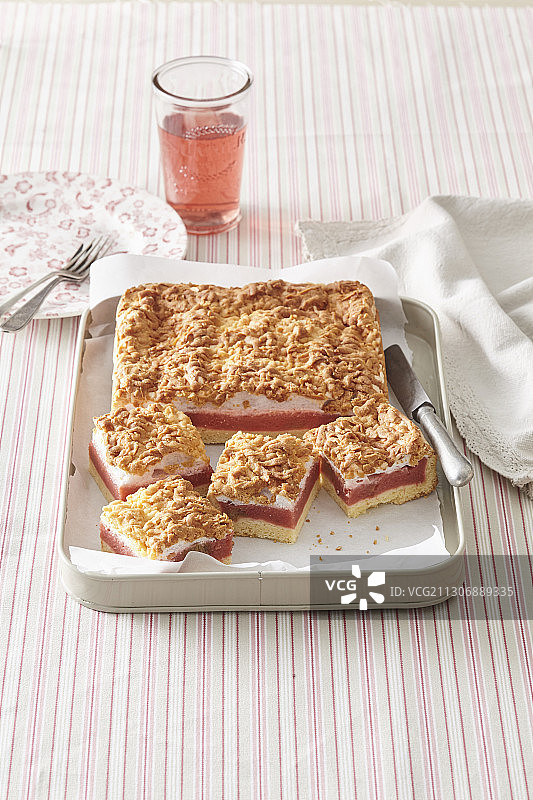 伯爵夫人和大黄的切面图片素材