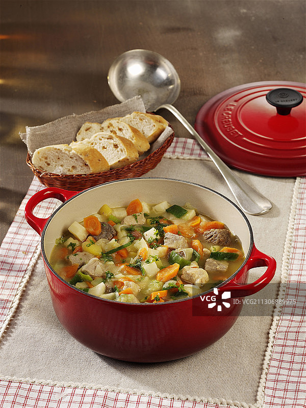 经典皮歇尔斯泰纳炖肉图片素材