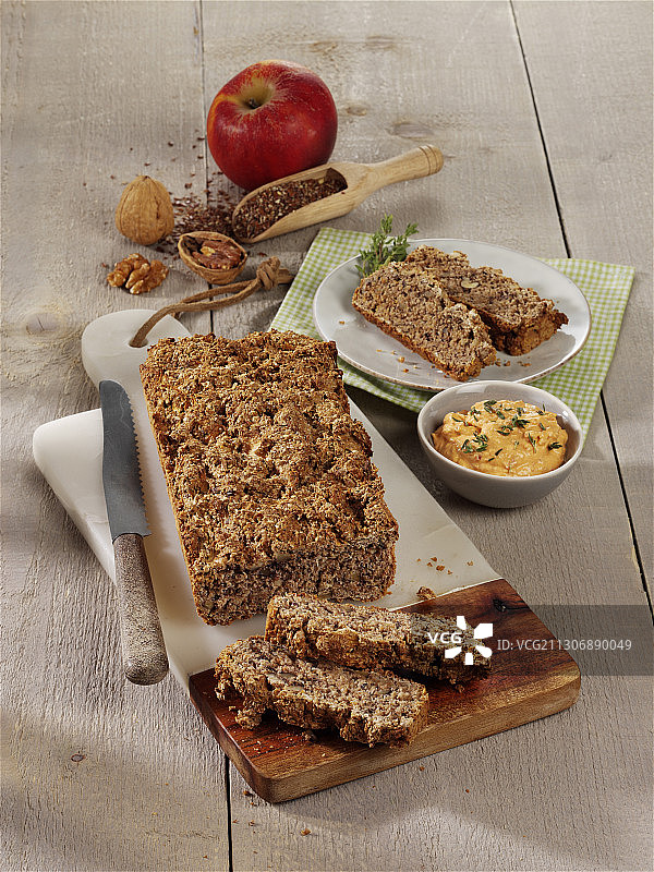 苹果核桃面包图片素材