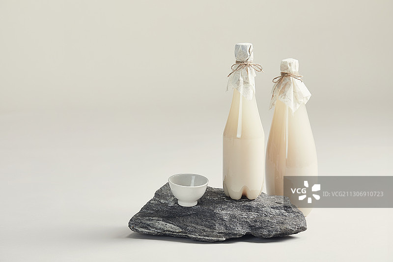 马格利米酒，传统米酒，塑料瓶装图片素材