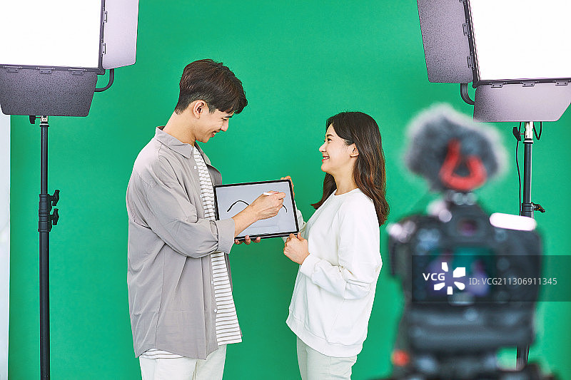 MCN自媒体网红直播，数字平板图片素材