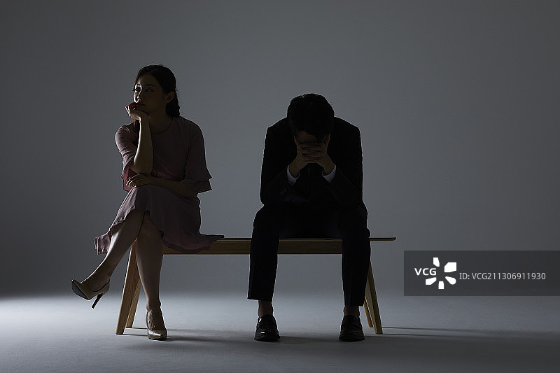 韩国情侣间的争吵和愤怒图片素材