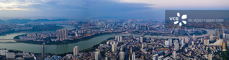 广西壮族自治区南宁市邕江穿城景观图片素材