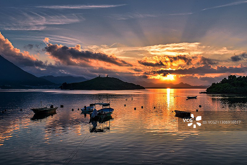 日出三門仔图片素材