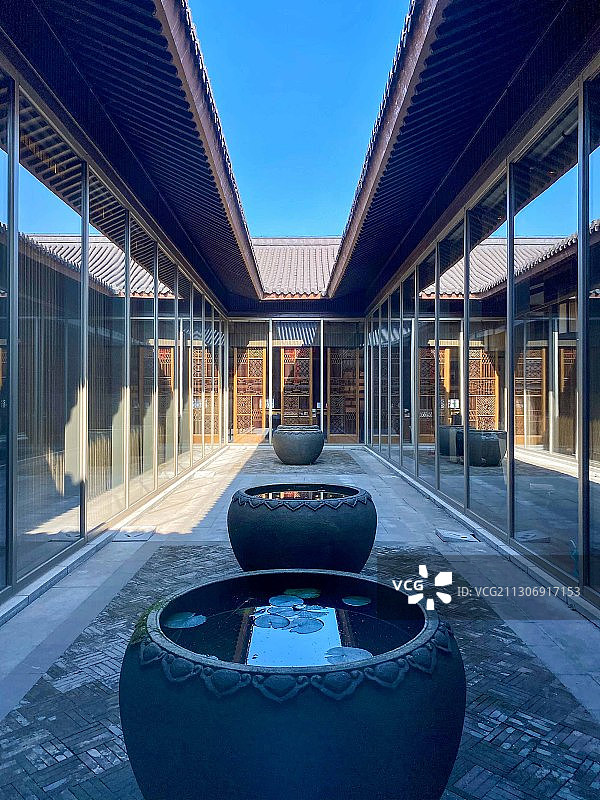 杭州西湖国宾馆紫薇厅：中式天井图片素材