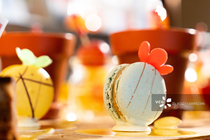 商务办公小甜点图片素材