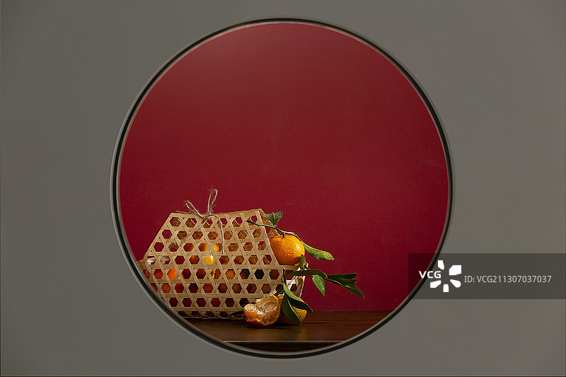 创意圆形透景秋天桔子静物图片素材