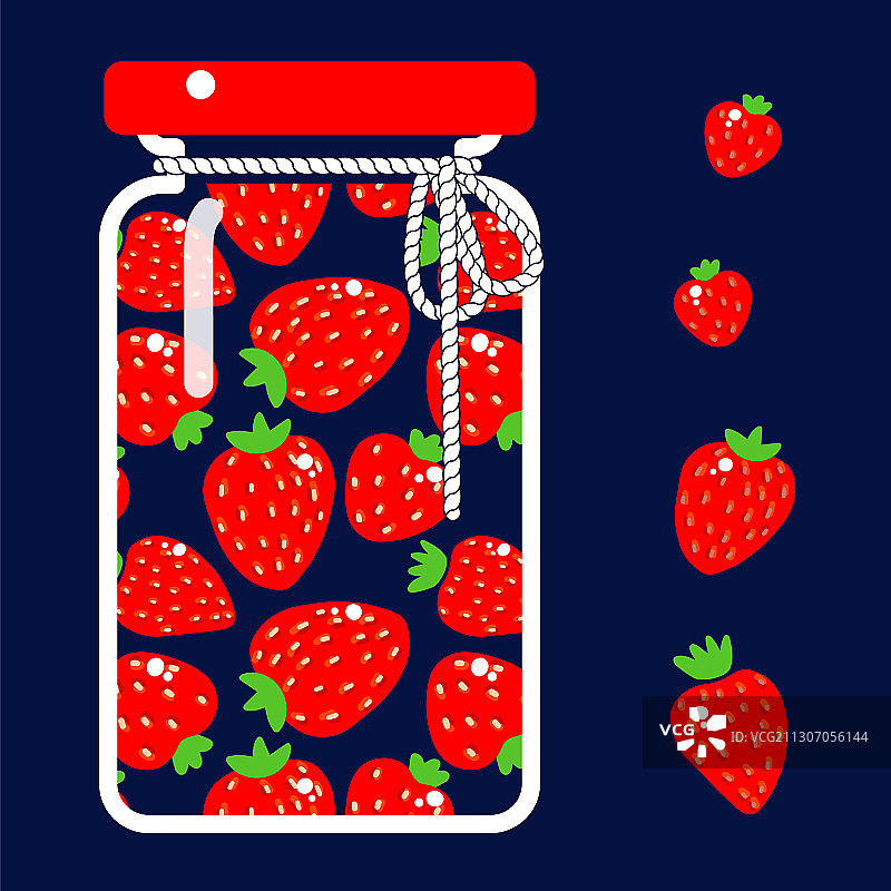 深色背景上的玻璃罐装草莓图片素材