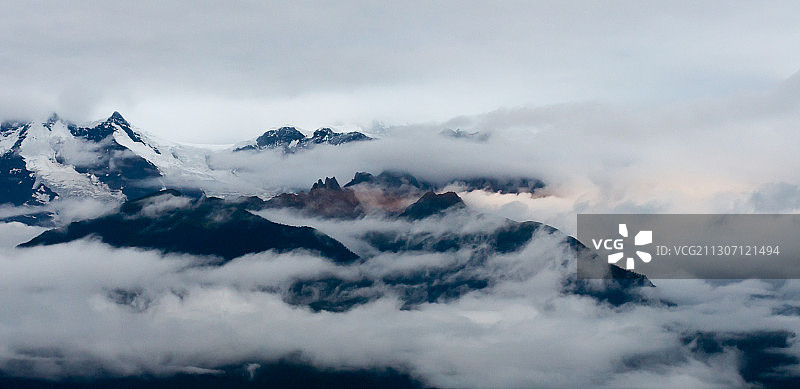 梅里雪山日出图片素材