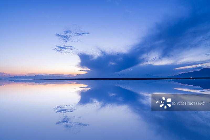 中国新疆博尔塔拉蒙古自治州博乐市赛里木湖风景区图片素材