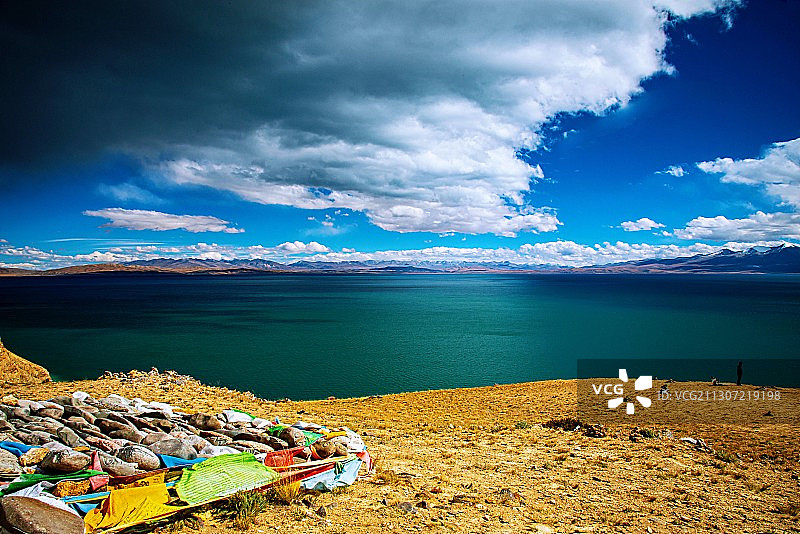 令人流连忘返的地方-圣湖玛旁雍错2图片素材