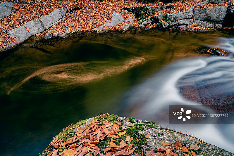 光雾山十八月潭秋色图片素材