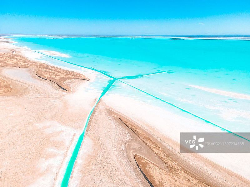 东台吉乃尔湖图片素材