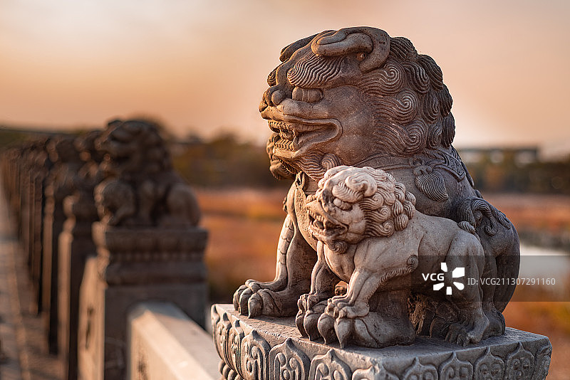 夕阳下的卢沟桥图片素材