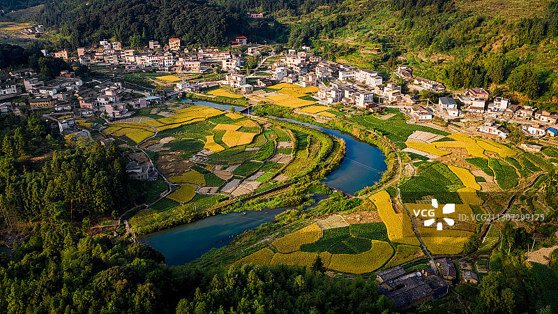 大地的“调色板”图片素材