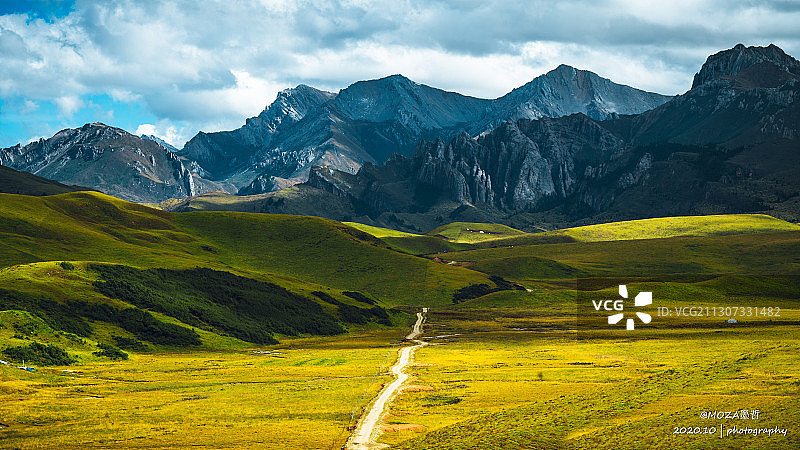 路远迢迢图片素材